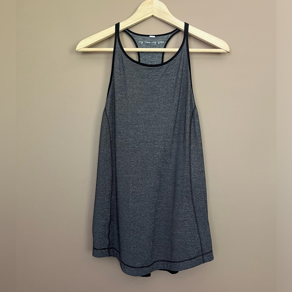 {Lululemon} Time To Sweat Tank in Heathered Black - Womens 6